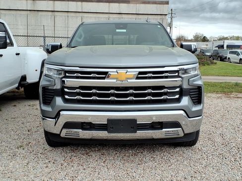 Used 2023 Chevrolet Silverado 1500 LTZ w/ LTZ Premium Package image 2