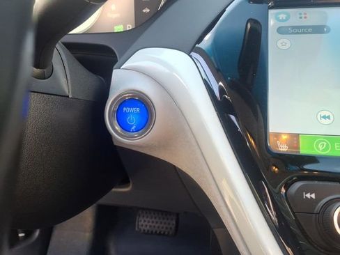 Used 2021 Chevrolet Bolt LT FWD image 12