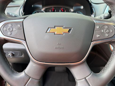 Certified 2023 Chevrolet Traverse LT FWD image 17