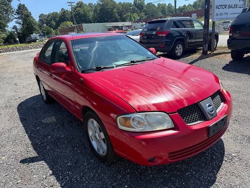 Used 2005 Nissan Sentra 1.8 S w/ (J01) Sunroof Pkg FWD image 6