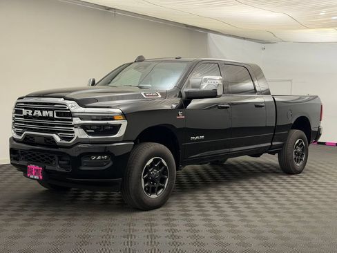 Used 2025 RAM 3500 Laramie AWD/4WD image 1