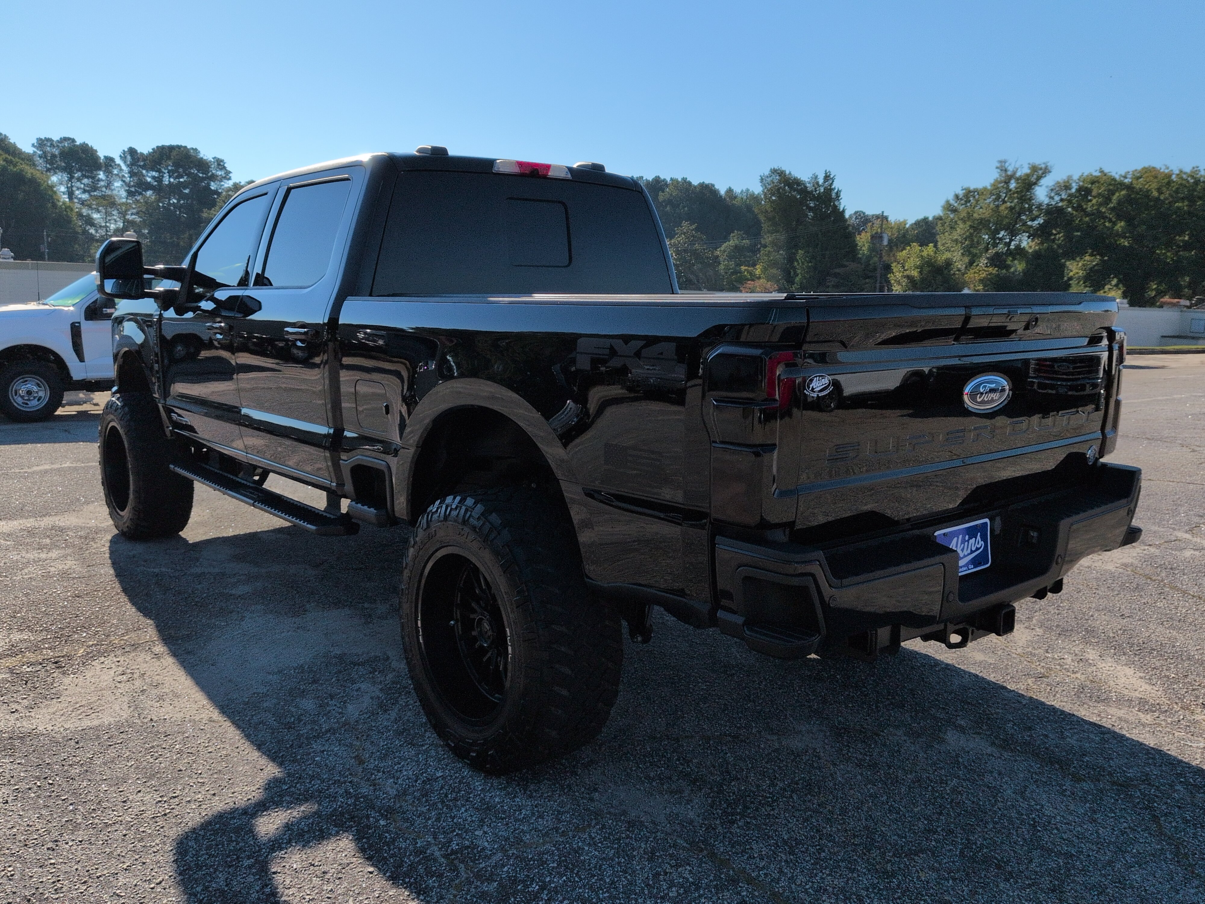 Used 2024 Ford F250 Lariat w/ Lariat Ultimate Package AWD/4WD image 5