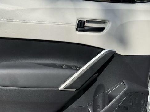 Used 2026 Toyota Corolla Cross LE w/ Moonroof Package FWD image 25