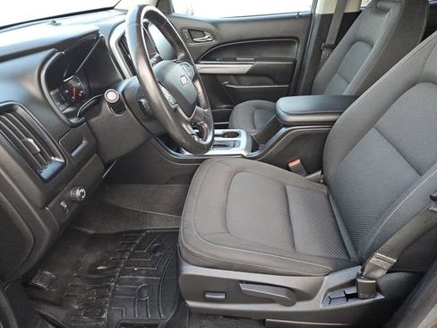 Used 2019 Chevrolet Colorado LT image 24