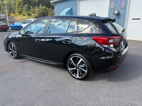 Used 2023 Subaru Impreza 2.0i Sport image 3