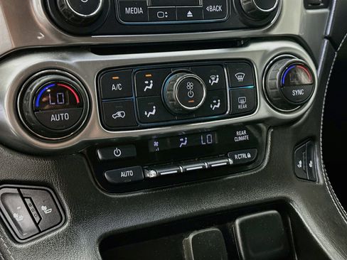 Used 2020 Chevrolet Tahoe LT RWD image 23