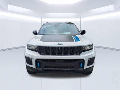 Used 2022 Jeep Grand Cherokee Trailhawk AWD/4WD image 9