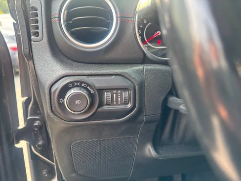 Used 2020 Jeep Wrangler Unlimited Rubicon w/ Quick Order Package 28Y Recon AWD/4WD image 20