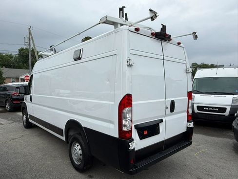 Used 2019 RAM ProMaster 3500 w/ Premium Appearance Group FWD image 16