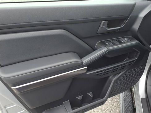New 2026 Toyota 4Runner SR5 RWD image 9