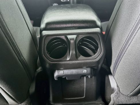 Used 2021 Jeep Wrangler Unlimited Sport AWD/4WD image 26
