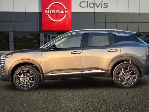 New 2026 Nissan Kicks SR image 6