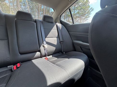 Used 2025 Nissan Altima 2.5 SV image 38