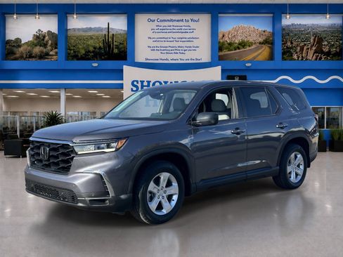 Certified 2023 Honda Pilot LX image 2