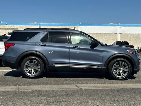 Certified 2021 Ford Explorer XLT w/ Equipment Group 202A AWD/4WD image 9
