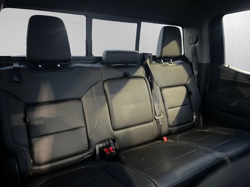 Used 2020 Chevrolet Silverado 1500 LT Trail Boss image 19