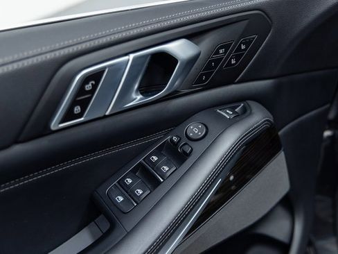 Used 2020 BMW X5 xDrive50i image 12