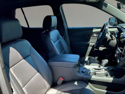 Used 2023 Chevrolet Traverse RS AWD/4WD image 27