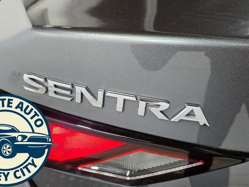 Used 2025 Nissan Sentra SV image 27