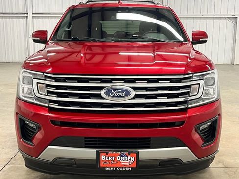 Used 2021 Ford Expedition XLT RWD image 2