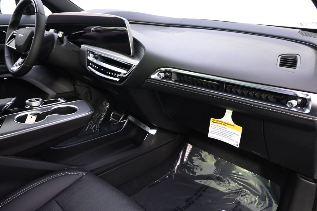 New 2026 Cadillac Lyriq V w/ LPO, Floor Liner Package AWD/4WD image 15