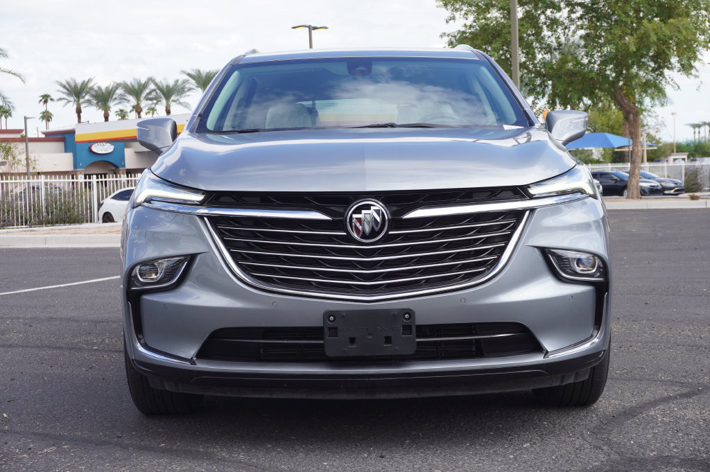 Used 2023 Buick Enclave Essence FWD image 8