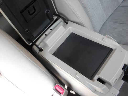 Used 2013 Subaru Outback 2.5i Premium image 32