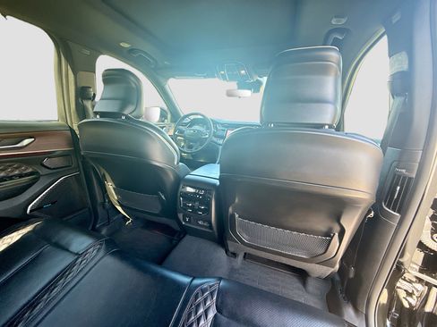 Used 2023 Jeep Grand Cherokee Summit w/ Adv Protech Group IV image 30