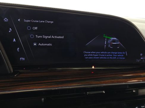 Certified 2024 Cadillac Escalade ESV Premium Luxury AWD/4WD image 31