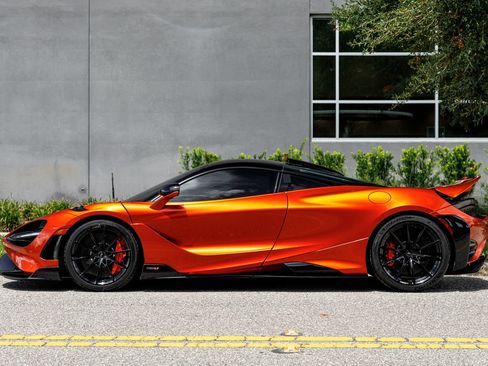 Used 2021 McLaren 765LT RWD image 28
