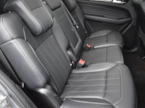 Used 2019 Mercedes-Benz GLS 450 4MATIC image 31