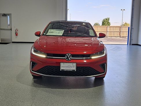 New 2027 Volkswagen Jetta SE FWD image 3