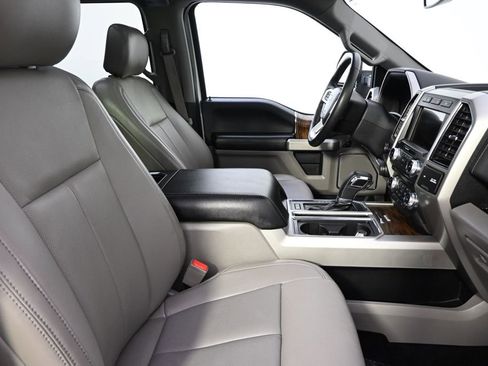 Used 2018 Ford F150 Lariat w/ Equipment Group 502A Luxury AWD/4WD image 15