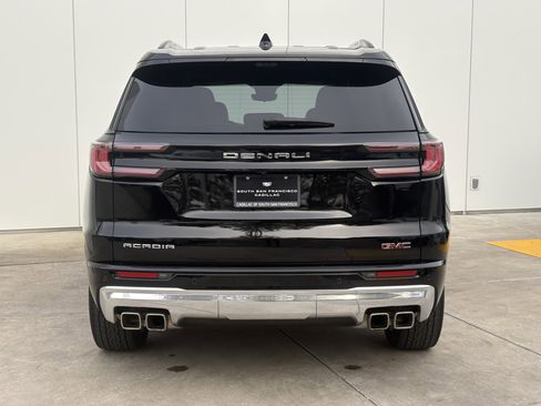 Used 2024 GMC Acadia Denali w/ Super Cruise Package image 8