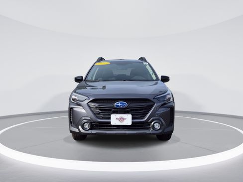 Certified 2025 Subaru Outback Onyx Edition w/ Popular Package #2 AWD/4WD image 2