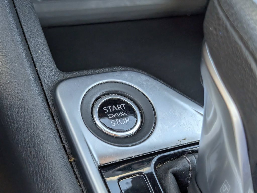 Used 2025 Nissan Sentra SV FWD image 20