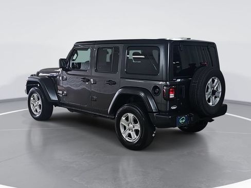 Used 2018 Jeep Wrangler Unlimited Sport S AWD/4WD image 6