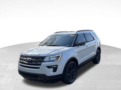 Used 2018 Ford Explorer XLT w/ Equipment Group 202A