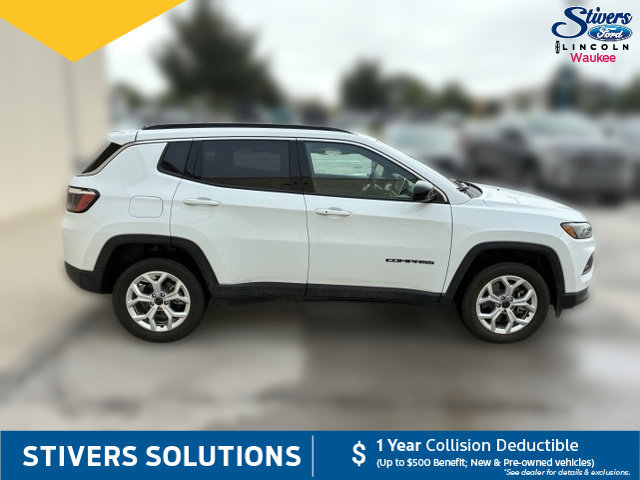 Used 2025 Jeep Compass Latitude w/ Sun & Sound Group AWD/4WD image 5