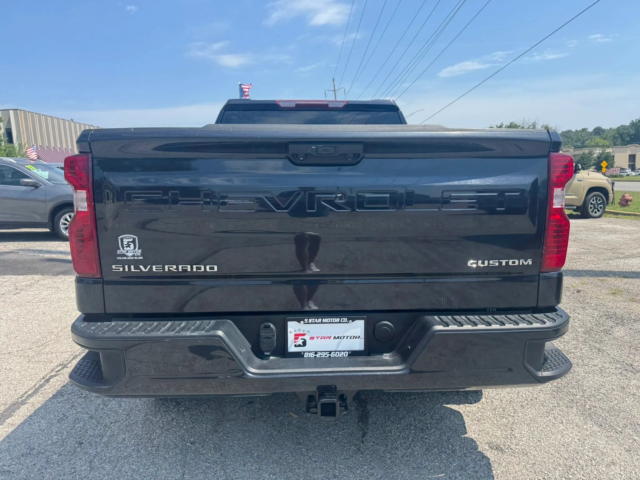 Used 2023 Chevrolet Silverado 1500 Custom AWD/4WD image 4