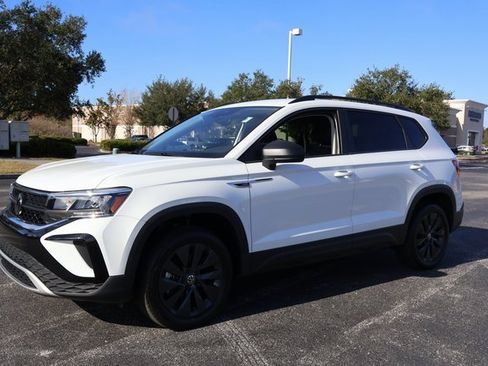 Certified 2024 Volkswagen Taos S image 4