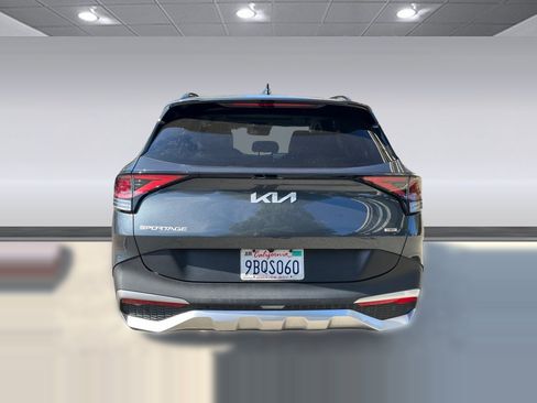 Used 2023 Kia Sportage EX w/ EX Premium Package AWD/4WD image 5