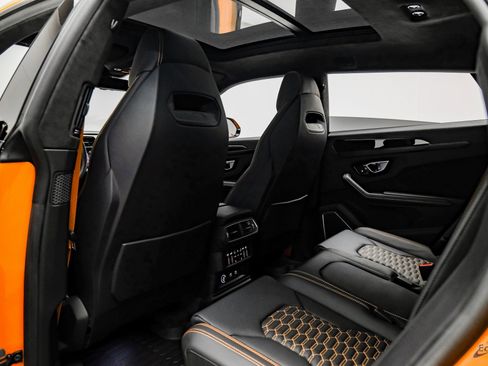 Used 2024 Lamborghini Urus S image 84