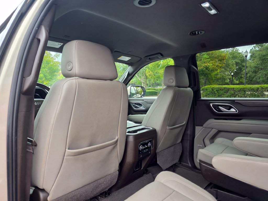 Certified 2022 Chevrolet Tahoe Z71 w/ Luxury Package AWD/4WD image 25