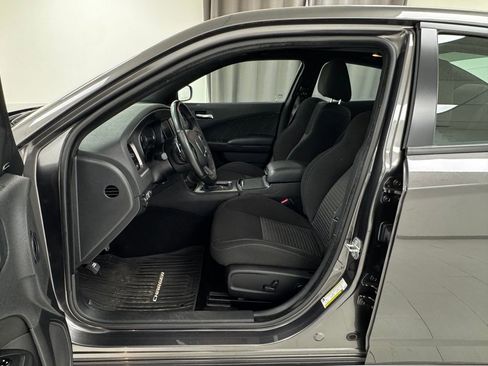 Used 2021 Dodge Charger R/T w/ Harman/Kardon Audio Group image 10