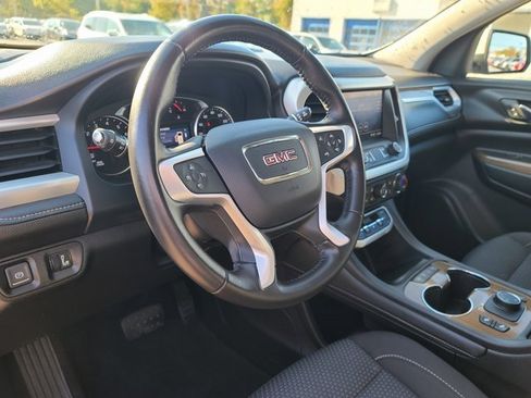 Used 2020 GMC Acadia SLE w/ Driver Convenience Package image 8