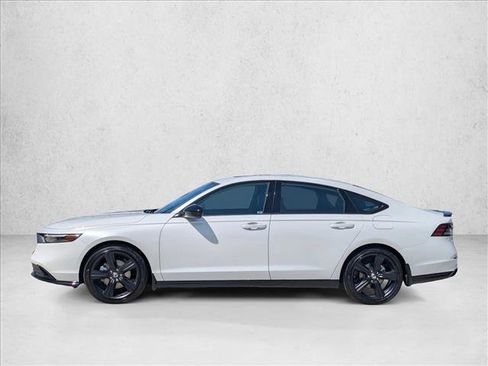 Used 2025 Honda Accord Sport image 9