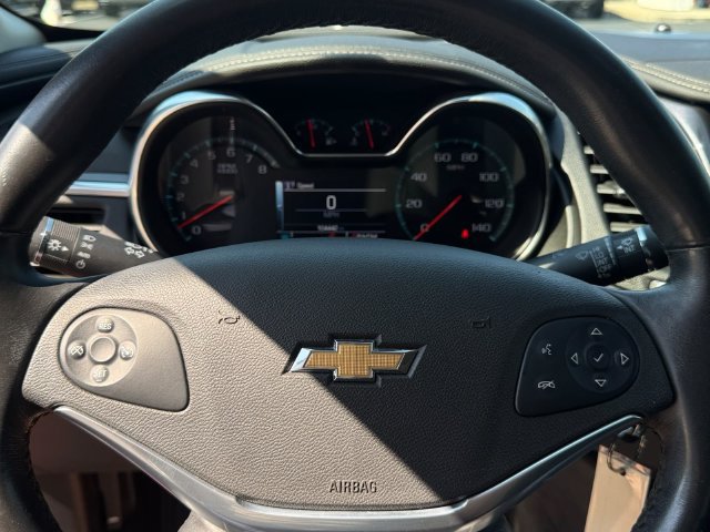 Used 2015 Chevrolet Impala LT w/ Convenience Package FWD image 20
