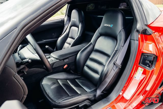 Used 2009 Chevrolet Corvette ZR1 w/ Preferred Equipment Group RWD image 5
