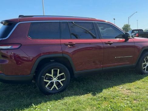 Used 2023 Jeep Grand Cherokee L Limited AWD/4WD image 6